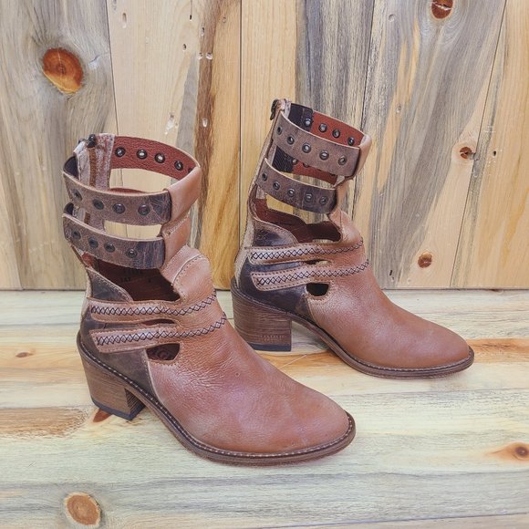 Corral Shoes - Corral Heritage Distressed  Leather Buckle Strap Western Gladiator Booties